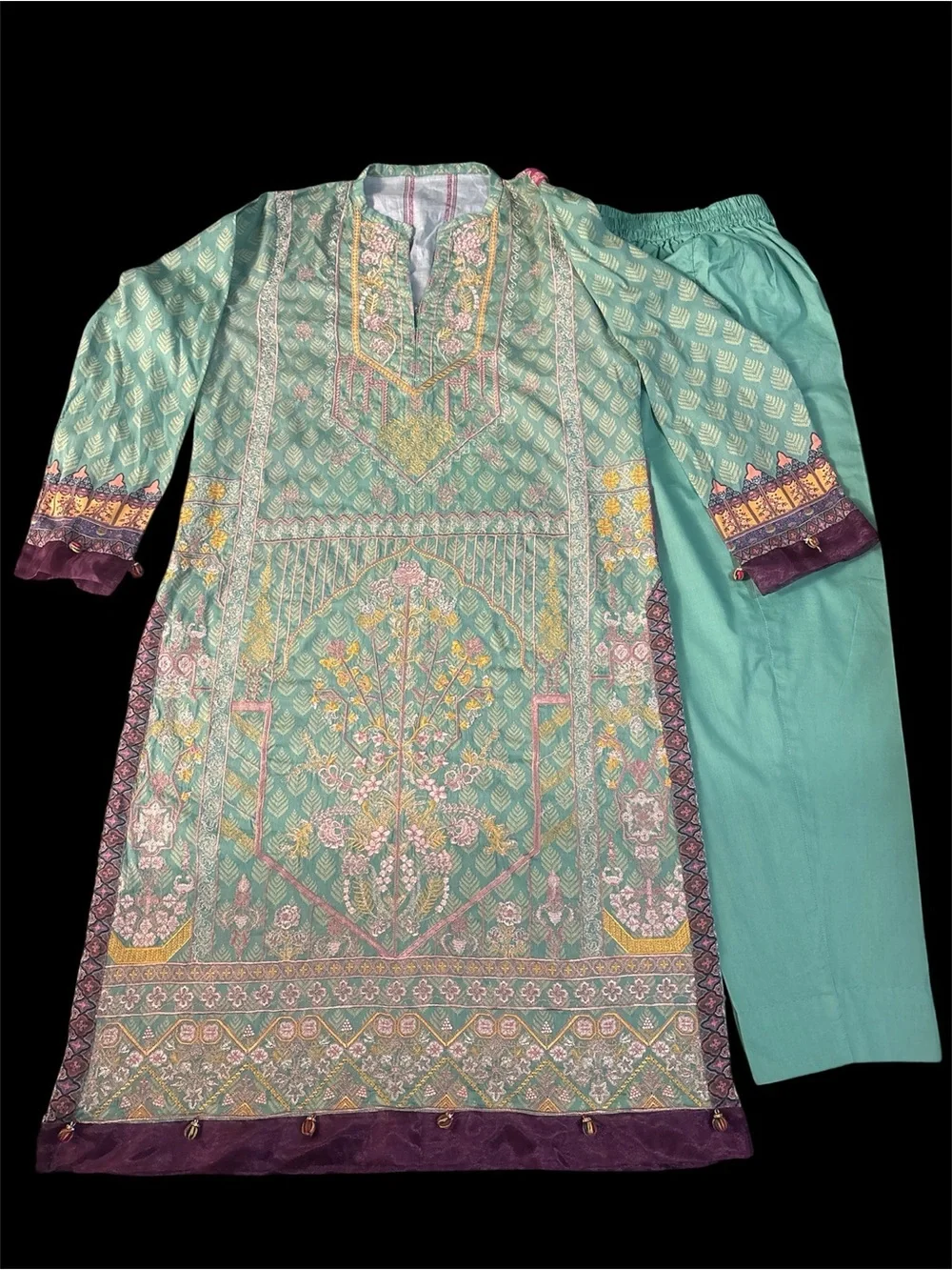 Embroidered Mint Green & Magenta Printed Ethnic Kurta Set